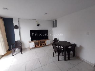 Casa de 5 alcobas en venta en Las Delicias, Cali, 160 m² · foto 3 de 11