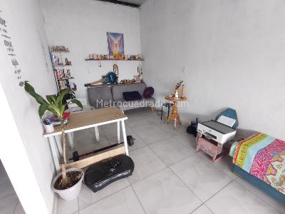 Casa de 5 alcobas en venta en Las Delicias, Cali, 160 m² · foto 5 de 11