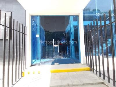 Local Comercial en Arriendo, Ciudad Jardin, Cali