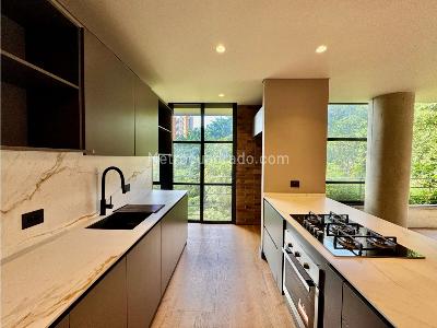 Apartamento en venta en Castropol, Medellín · foto 8 de 20