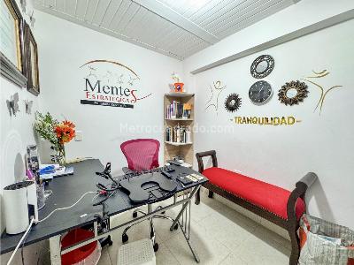 Casa de 4 alcobas en venta en La Paz, Envigado, 191 m² · foto 11 de 20