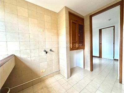Apartamento de 3 alcobas en venta en Manila, Medellín, 197 m² · foto 11 de 20