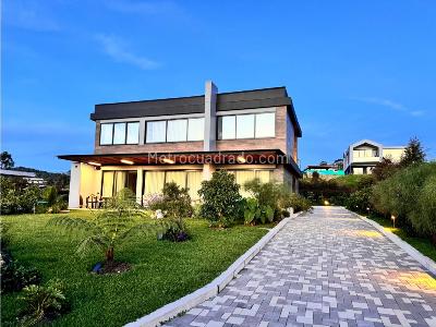 Casa de 3 alcobas en venta en Alto De Las Palmas, Envigado, 1147 m² · foto 18 de 20
