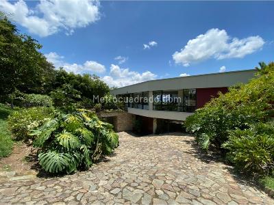 Casa de 4 alcobas en venta en Avenida Del Rio, Pereira · foto 8 de 17