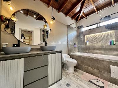 Casa de 4 alcobas en venta en Los Balsos, Medellín, 510 m² · foto 9 de 19