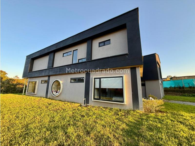 Casa en Arriendo, Alto De Las Palmas, Envigado - Vista 2
