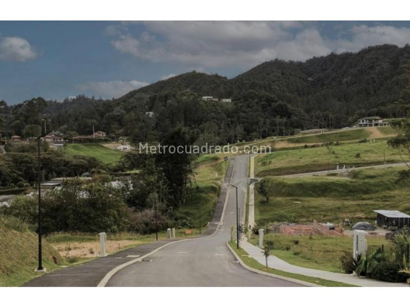 Lote en Venta, Alto De Las Palmas, Envigado - Más