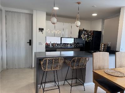Apartamento en venta en Castropol, Medellín · foto 2 de 17