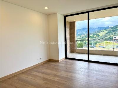 Casa de 3 alcobas en venta en Alto De Las Palmas, Envigado, 328 m² · foto 7 de 14