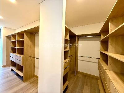 Casa de 3 alcobas en venta en Alto De Las Palmas, Envigado, 328 m² · foto 10 de 14