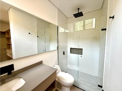 Casa de 3 alcobas en venta en Alto De Las Palmas, Envigado, 328 m² · foto 12 de 14