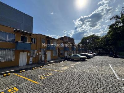 Casa en venta en Suramerica, Itagüí · foto 14 de 18