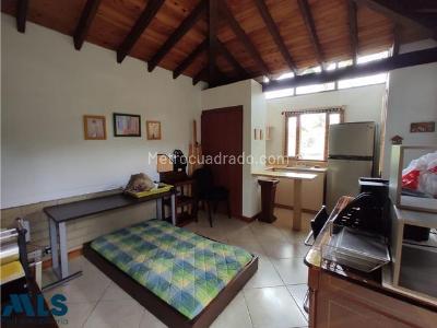 Casa de 2 alcobas en venta en Vilachuaga, Rionegro, 260 m² · foto 7 de 20