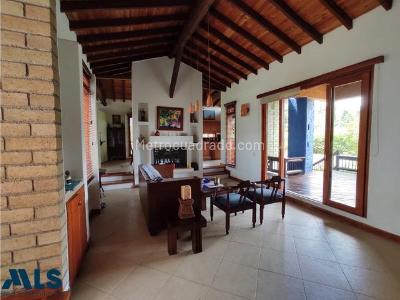 Casa de 2 alcobas en venta en Vilachuaga, Rionegro, 260 m² · foto 9 de 20