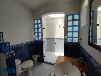 Casa de 2 alcobas en venta en Vilachuaga, Rionegro, 260 m² · foto 12 de 20