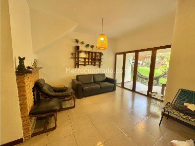 Casa de 4 alcobas en venta en Los Balsos, Medellín, 1996 m² · foto 4 de 20
