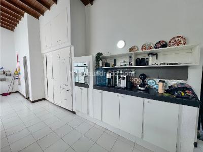 Casa de 4 alcobas en venta en Los Balsos, Medellín, 1996 m² · foto 8 de 20