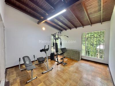 Casa de 4 alcobas en venta en Los Balsos, Medellín, 1996 m² · foto 17 de 20