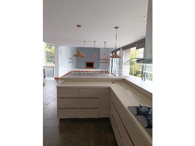 Casa de 3 alcobas en venta en Llanogrande, Rionegro, 450 m² · foto 2 de 20