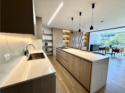Apartamento de 2 alcobas en venta en Rionegro, Rionegro, 122 m² · foto 5 de 19