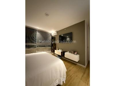 Apartamento de 2 alcobas en venta en El Poblado, Medellín, 83 m² · foto 10 de 19