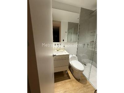 Apartamento de 2 alcobas en venta en El Poblado, Medellín, 83 m² · foto 16 de 19