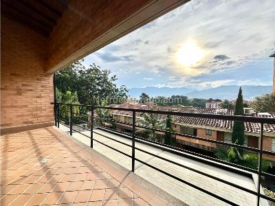Casa de 3 alcobas en venta en Envigado, Envigado, 153 m² · foto 11 de 19