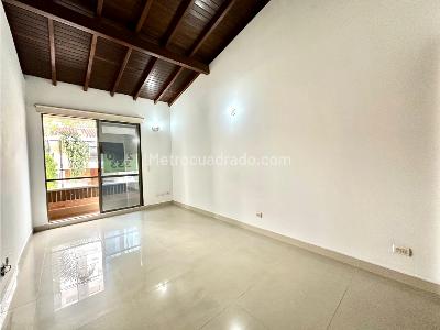 Casa de 3 alcobas en venta en Envigado, Envigado, 153 m² · foto 17 de 19