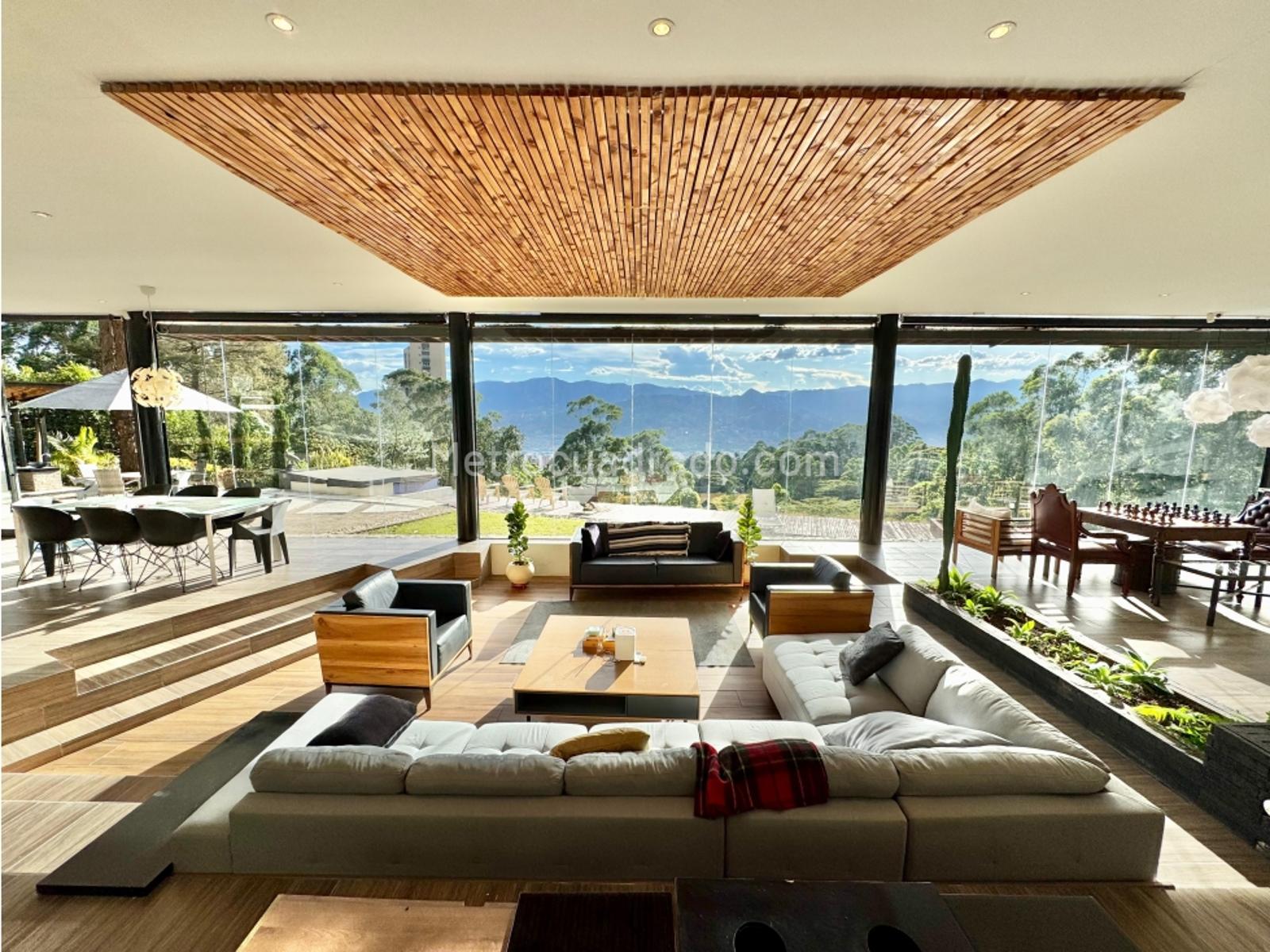 Casa de 3 habitaciones en venta en Las Palmas, Medellín — imagen 1 de 20