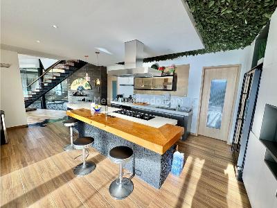 Casa de 3 alcobas en venta en Las Palmas, Medellín, 412 m² · foto 8 de 20