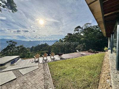 Casa de 3 alcobas en venta en Las Palmas, Medellín, 412 m² · foto 17 de 20