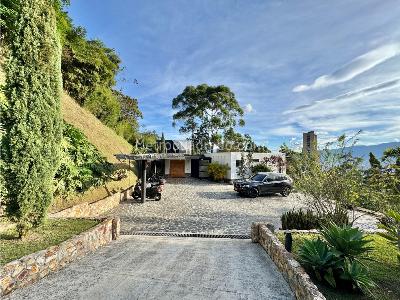 Casa de 3 alcobas en venta en Las Palmas, Medellín, 412 m² · foto 18 de 20