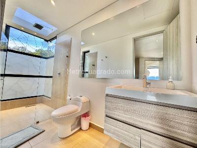 Casa de 3 alcobas en venta en Las Palmas, Medellín, 412 m² · foto 20 de 20