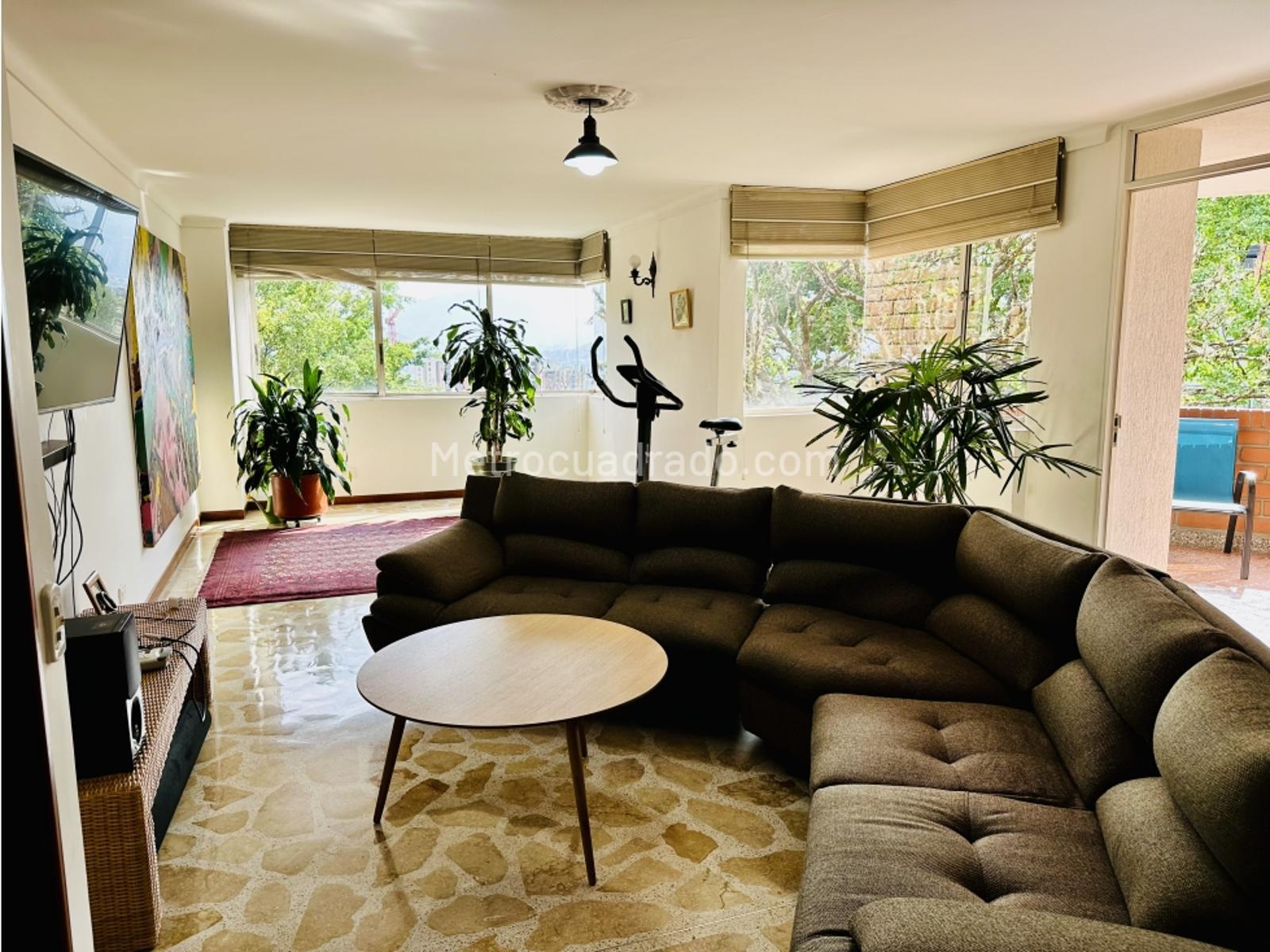 Apartamento de 3 habitaciones en venta en Las Palmas, Medellín — imagen 1 de 20