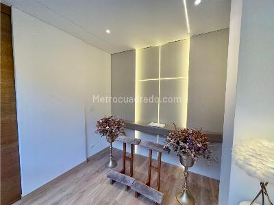 Casa de 5 alcobas en venta en El Poblado, Medellín, 922 m² · foto 6 de 20