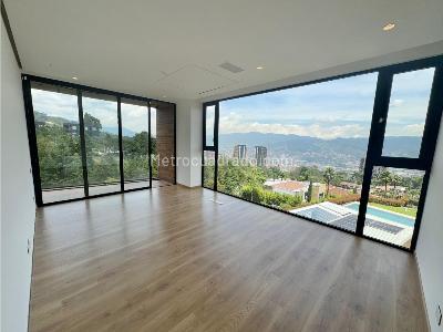 Casa de 5 alcobas en venta en El Poblado, Medellín, 922 m² · foto 11 de 20