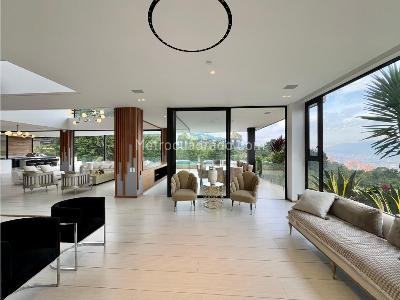 Casa de 5 alcobas en venta en El Poblado, Medellín, 922 m² · foto 17 de 20