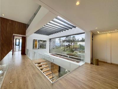 Casa de 5 alcobas en venta en El Poblado, Medellín, 922 m² · foto 18 de 20