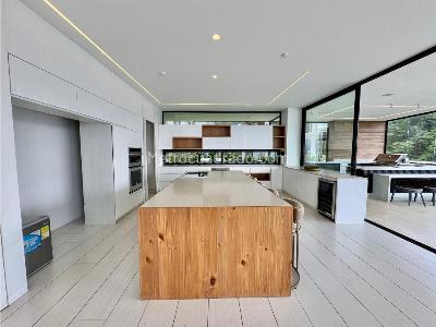 Casa de 5 alcobas en venta en El Poblado, Medellín, 922 m² · foto 19 de 20