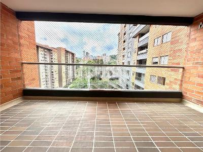 Apartamento de 3 alcobas en venta en Loma De San Jose, Sabaneta, 138 m² · foto 7 de 20
