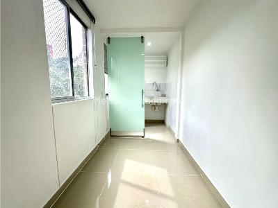 Apartamento de 3 alcobas en venta en Loma De San Jose, Sabaneta, 138 m² · foto 13 de 20