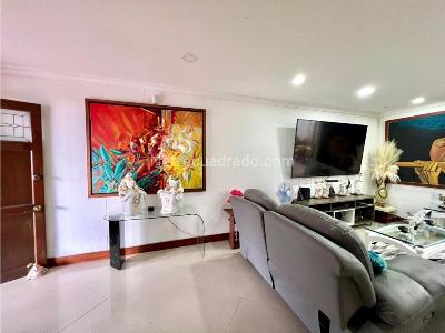 Casa de 3 alcobas en venta en Altos Del Poblado, Medellín, 260 m² · foto 12 de 13
