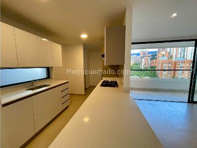 Apartamento de 3 alcobas en venta en El Poblado, Medellín, 103 m² · foto 4 de 18