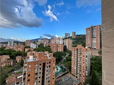 Apartamento de 3 alcobas en venta en El Poblado, Medellín, 103 m² · foto 9 de 18