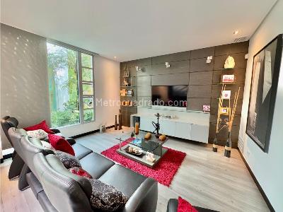 Casa de 4 alcobas en venta en El Poblado, Medellín, 1827 m² · foto 11 de 20
