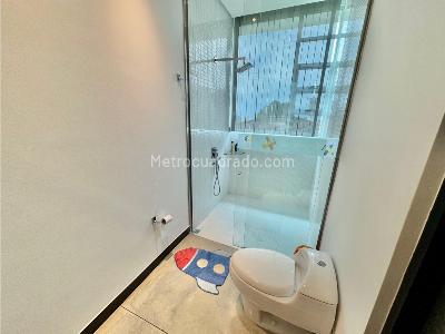 Casa de 4 alcobas en venta en El Poblado, Medellín, 1827 m² · foto 20 de 20