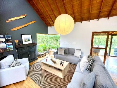 Casa de 3 alcobas en venta en Alto De Las Palmas, Envigado, 1200 m² · foto 2 de 11