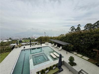 Casa de 4 alcobas en venta en El Chocho, Envigado, 783 m² · foto 3 de 20