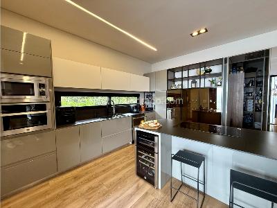 Casa de 4 alcobas en venta en El Chocho, Envigado, 783 m² · foto 4 de 20
