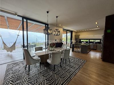 Casa de 4 alcobas en venta en El Chocho, Envigado, 783 m² · foto 6 de 20